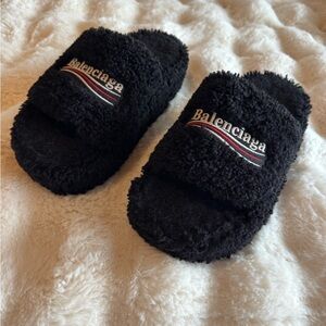 Balenciaga Furry Platform Slides 'Black'